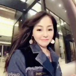 娱乐吃瓜小妹子视频